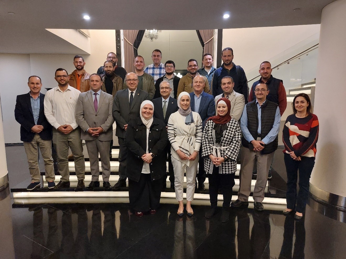 ‘Abu-Ghazaleh University College for Innovation’ Conducts Advanced Business Administration Program for Axantia Staff