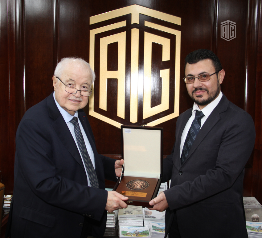 Dr. Abu-Ghazaleh Honors Director of the Palestinian Camp Services